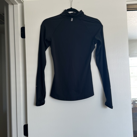 Nike Dri-Fit Pullover - Picture 2 of 3